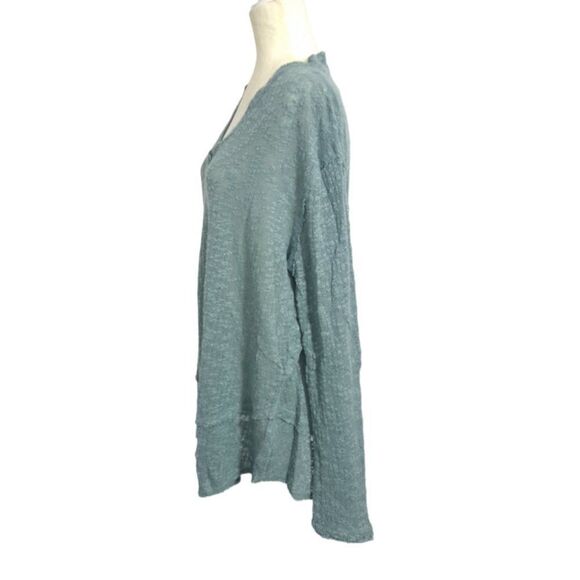 We The Free People Women Mint Ocean Air Hacci Top Long Sleeves Raw Edge Sz Small - Picture 5 of 8